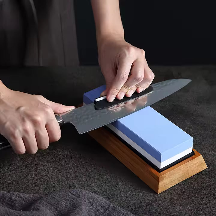 Aiguiseur à Pierre Bleu | Atelier Takara