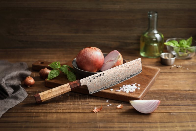 Couteau Santoku Japonais N°VI - Série Hikari